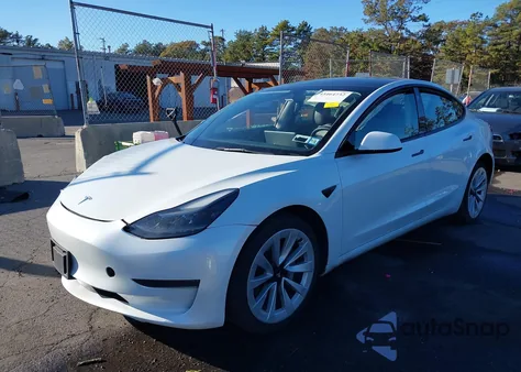 2023 Tesla Model 3 Rear-Wheel Drive z USA, uszkodzony, nr VIN 5YJ3E1EA7PF430111